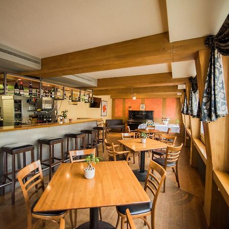 Hotel Restaurant Neuhaus Hertenstein エクステリア 写真
