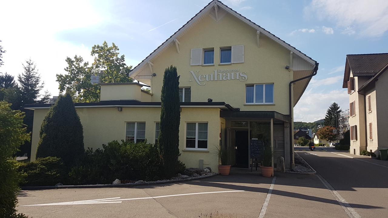 Hotel Restaurant Neuhaus Hertenstein エクステリア 写真