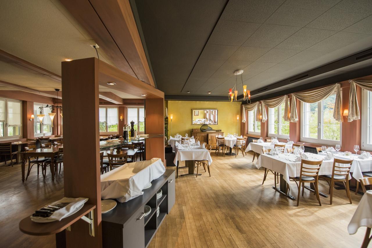 Hotel Restaurant Neuhaus Hertenstein エクステリア 写真