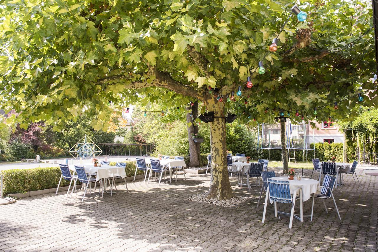 Hotel Restaurant Neuhaus Hertenstein エクステリア 写真
